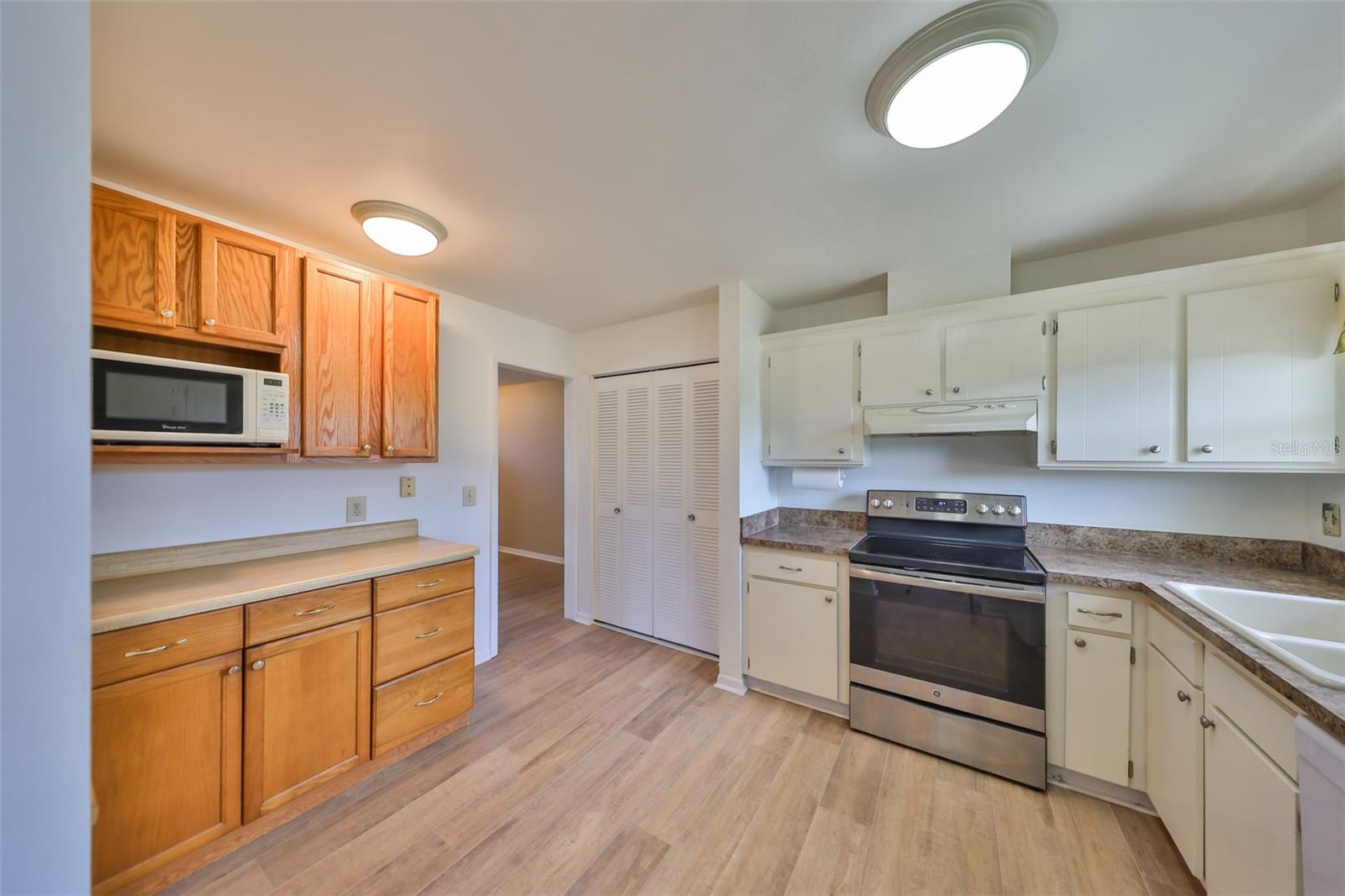 DEL WEBBS SUN CITY FLORIDA UN - Residential