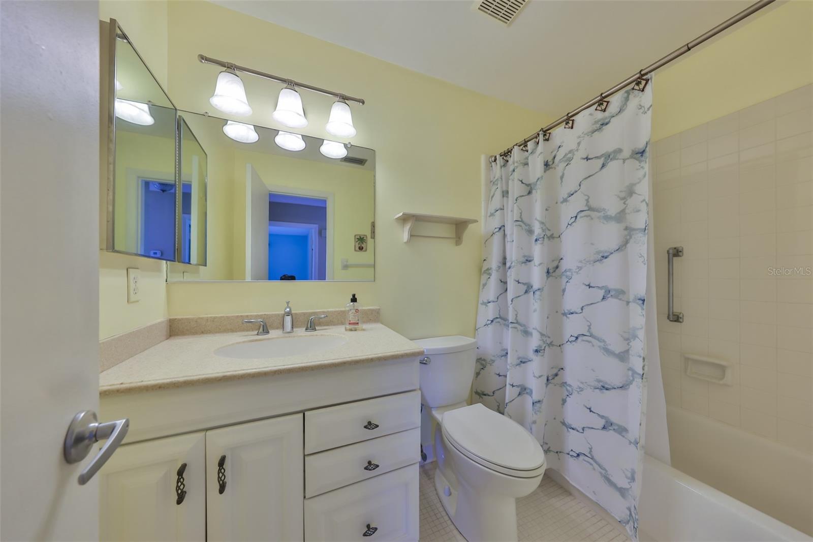 DEL WEBBS SUN CITY FLORIDA UN - Residential