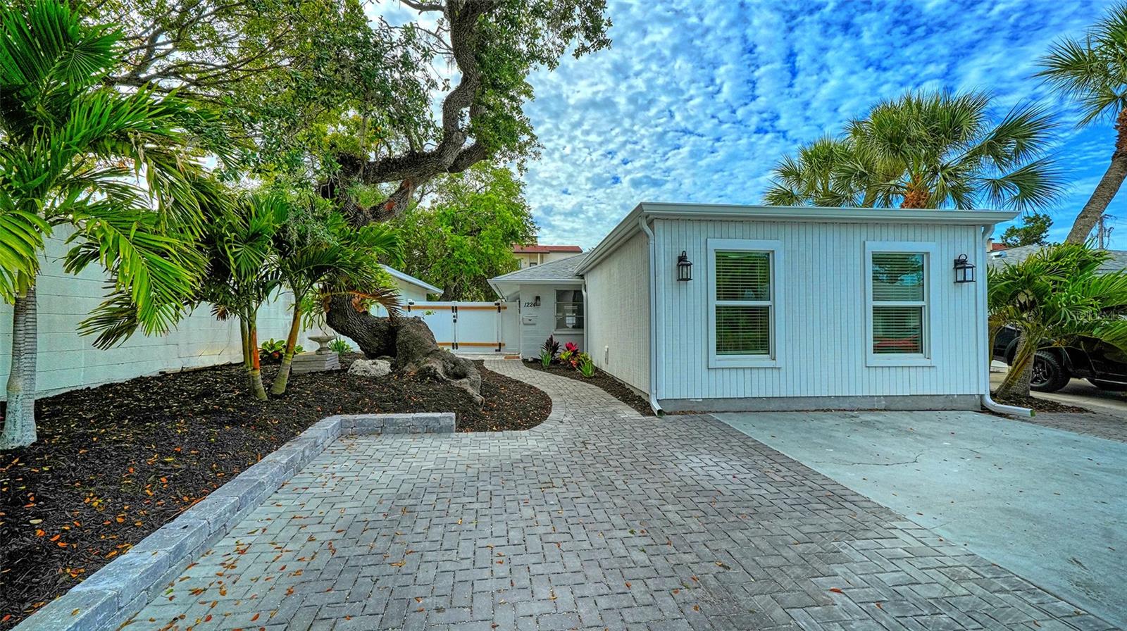 POLYNESIAN GARDENS - Residential