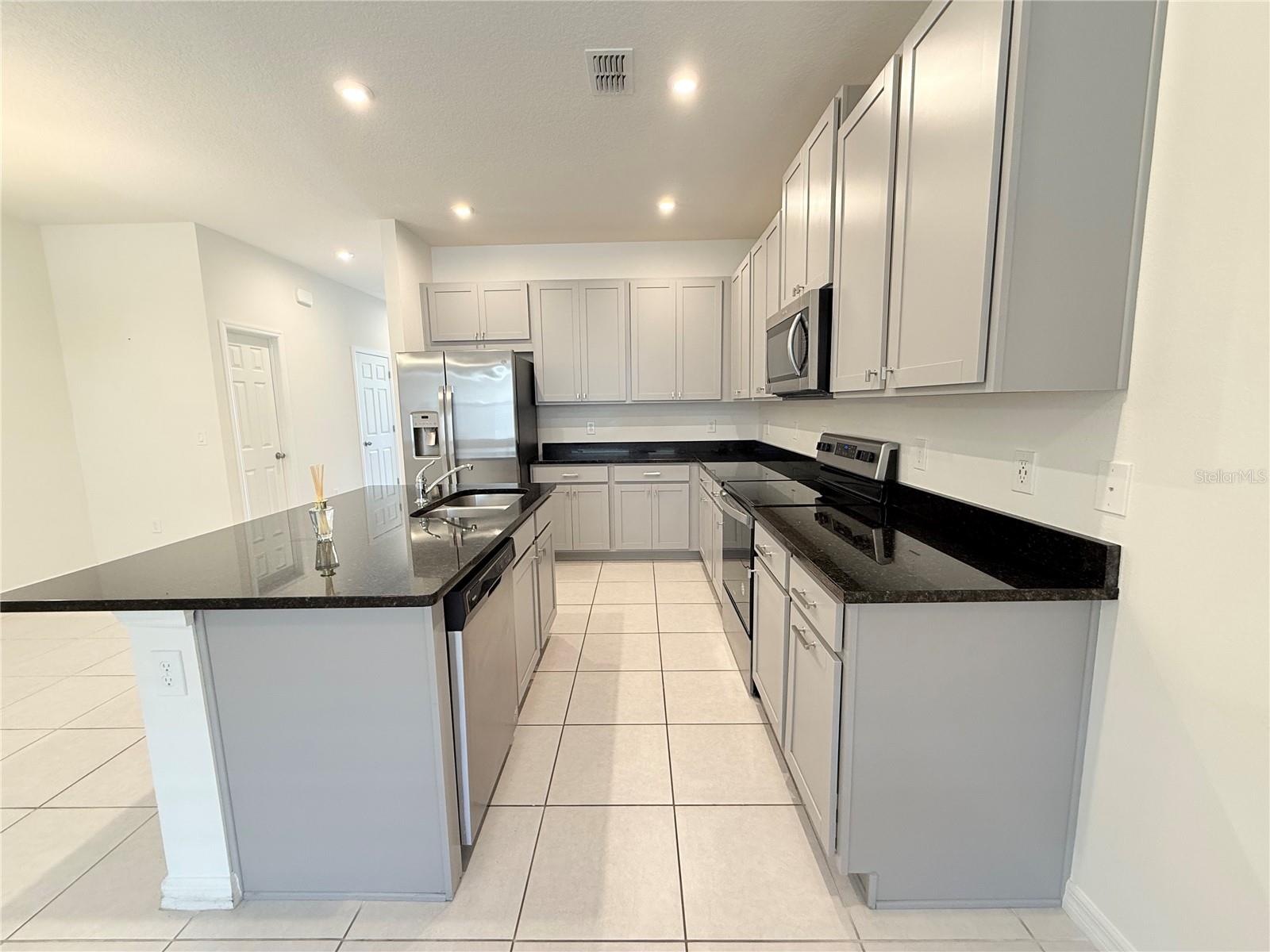HAWKSMOOR PH 3 - Residential Lease