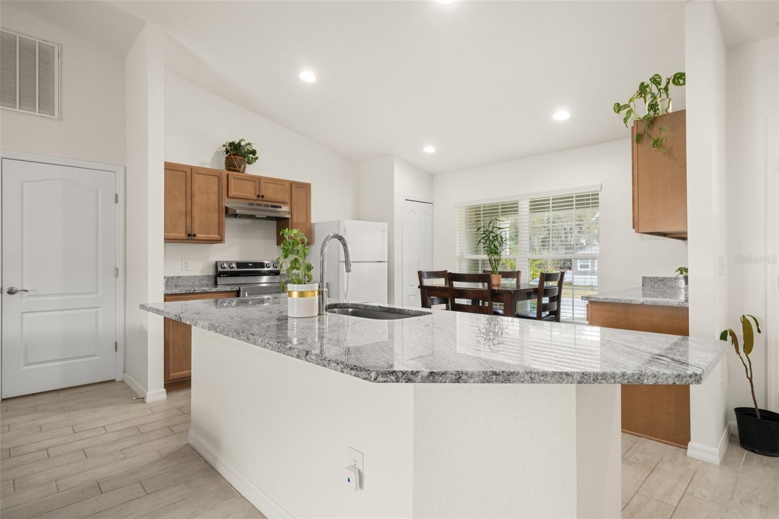 LAKE BYRD SHORES - Residential