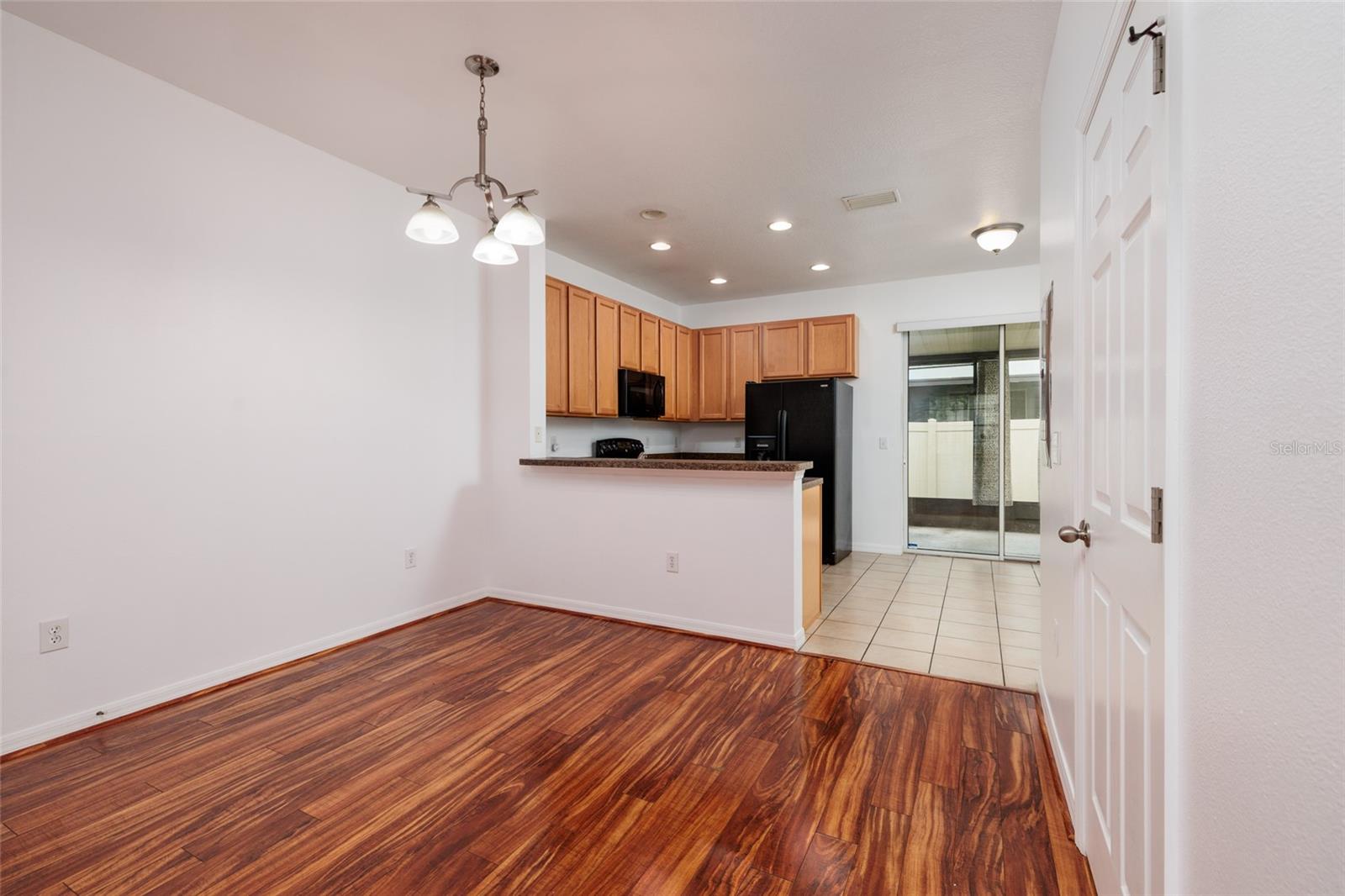SAWGRASS VILLAGE - Residential