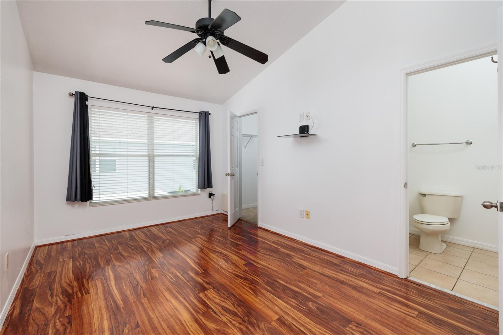 SAWGRASS VILLAGE - Residential