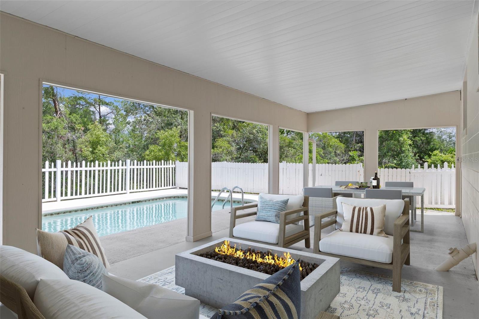 ROYAL HIGHLANDS - Residential