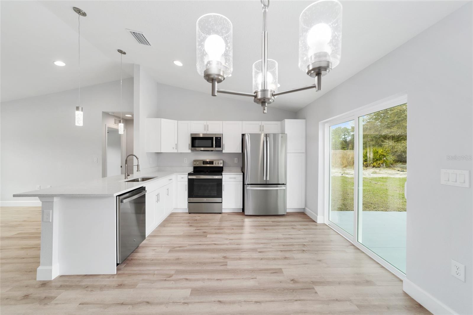 ROLLING RANCH ESTATE - Residential
