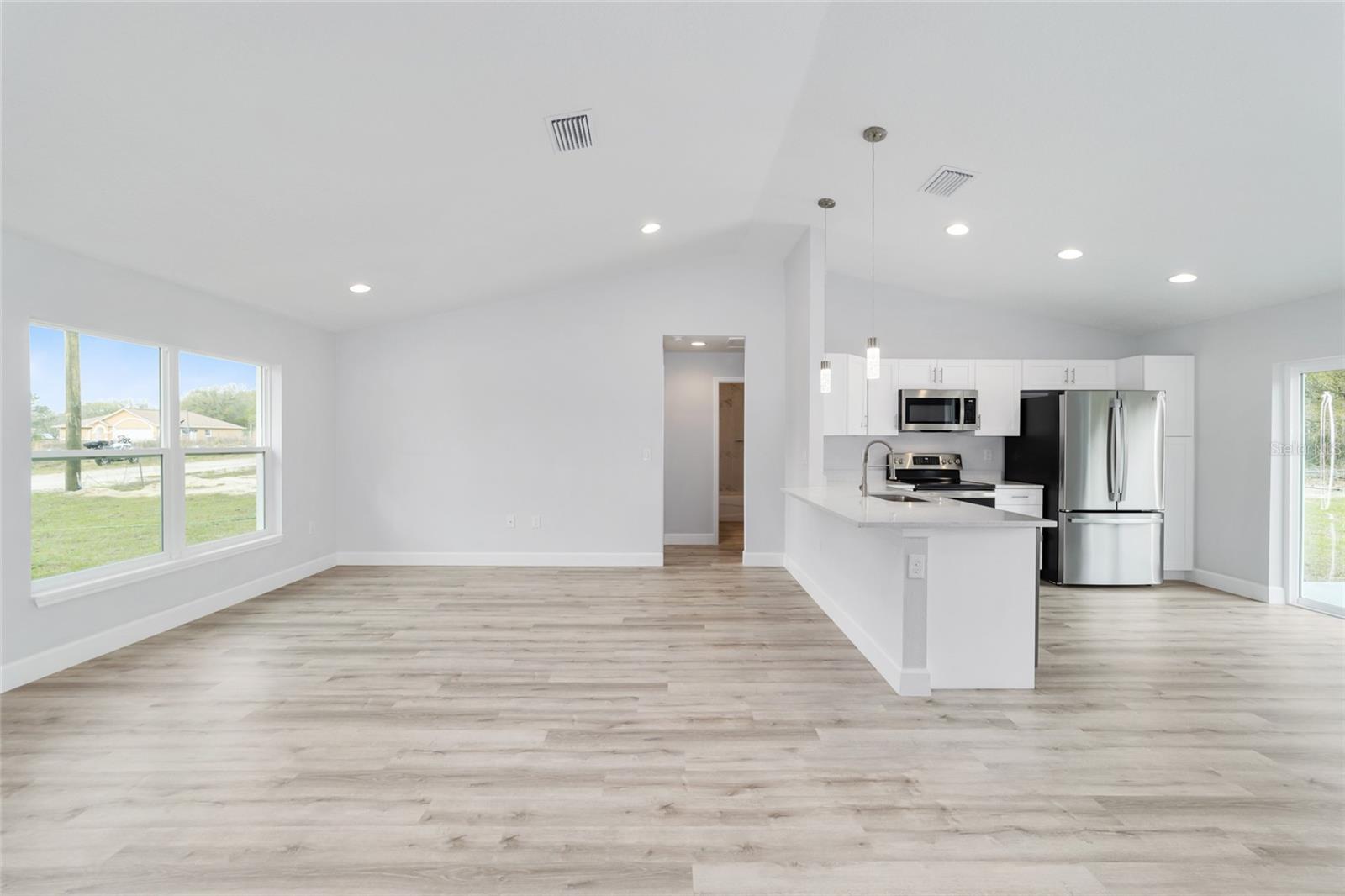 ROLLING RANCH ESTATE - Residential