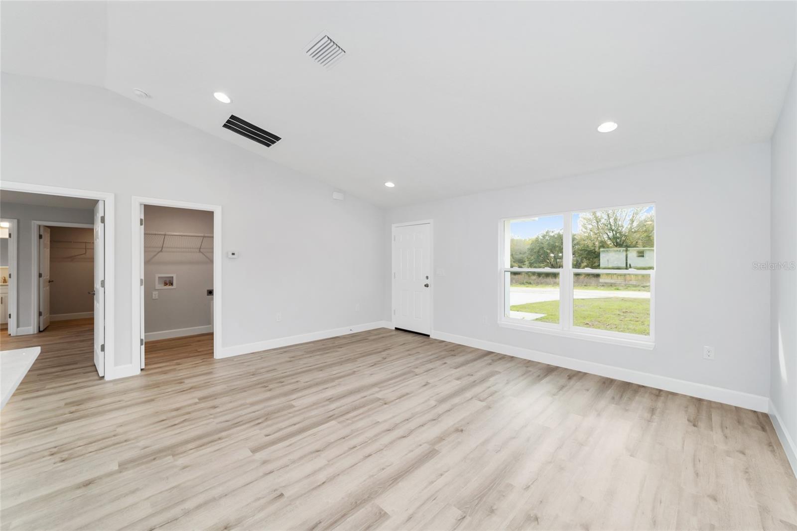 ROLLING RANCH ESTATE - Residential