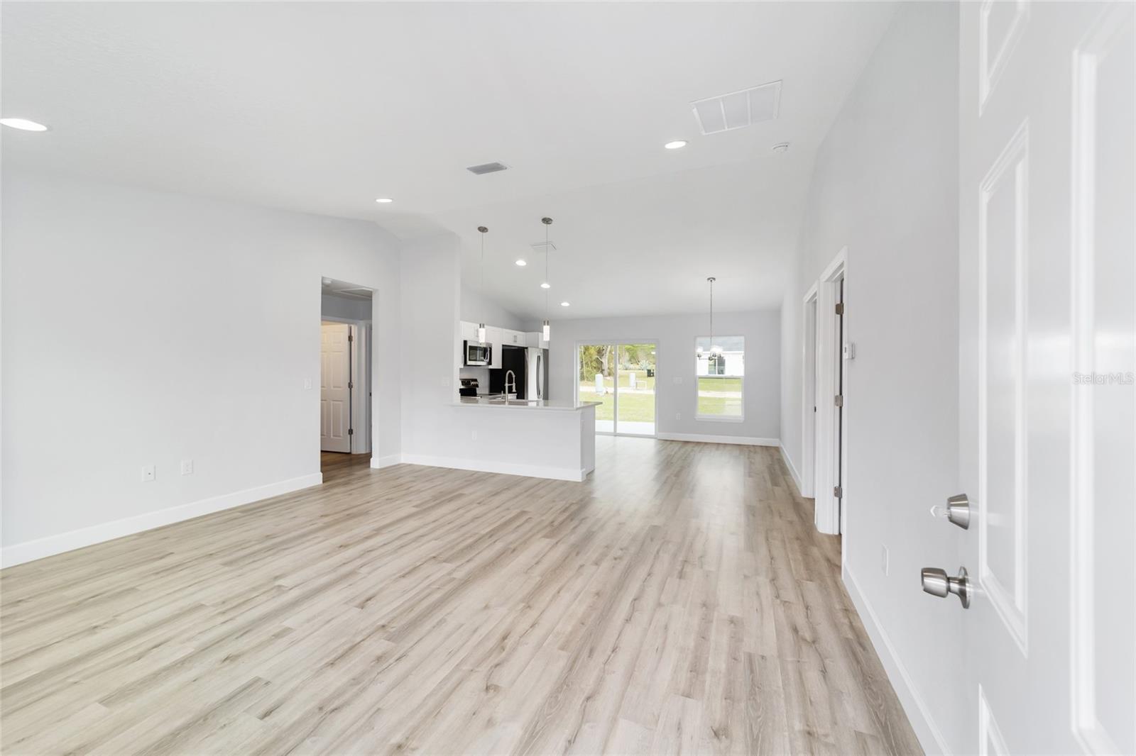 ROLLING RANCH ESTATE - Residential