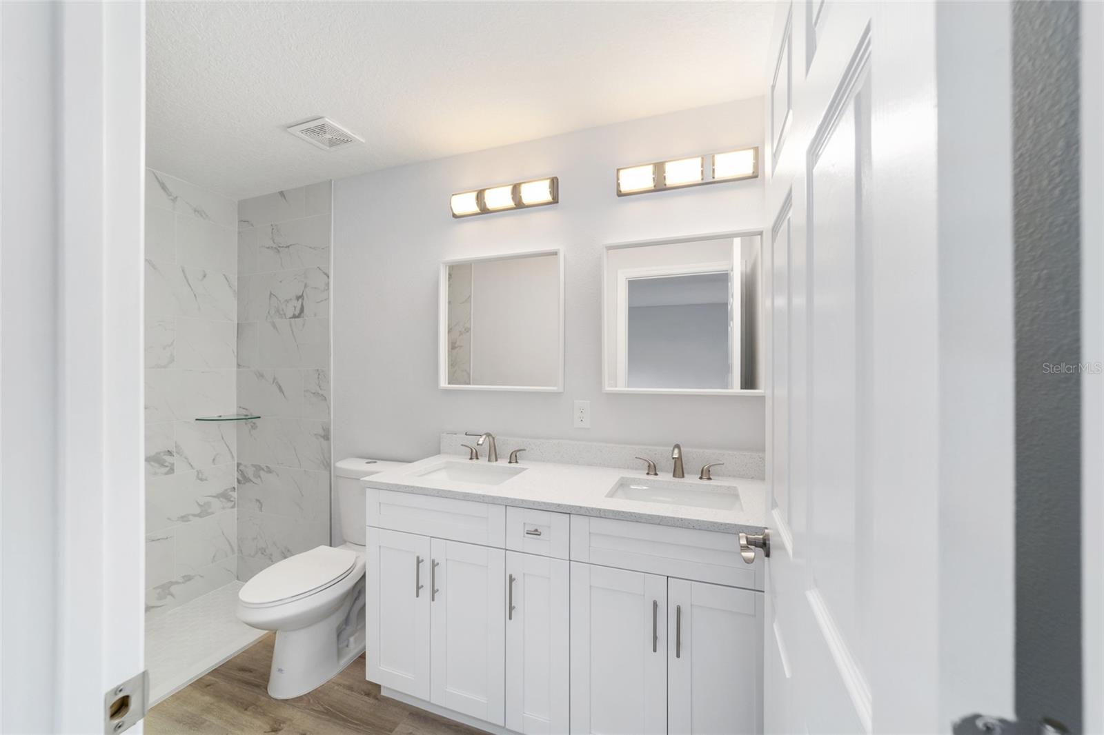 ROLLING RANCH ESTATE - Residential