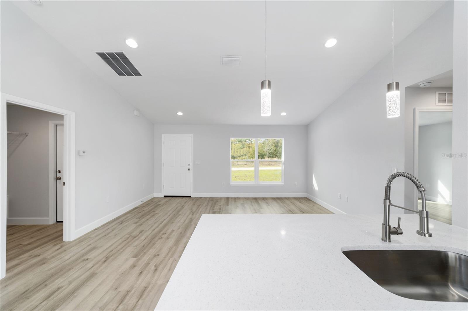 ROLLING RANCH ESTATE - Residential