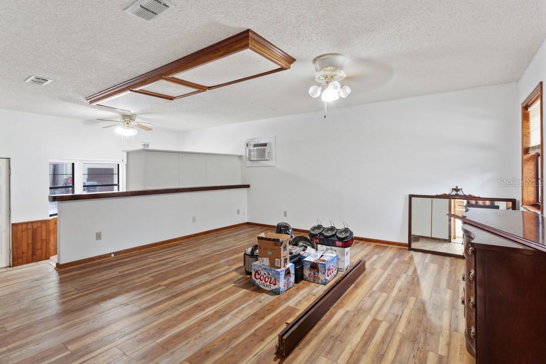 GENEVA OAKS - Residential