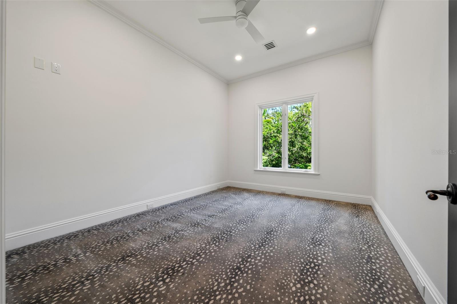 CHEROKEE PARK - Residential