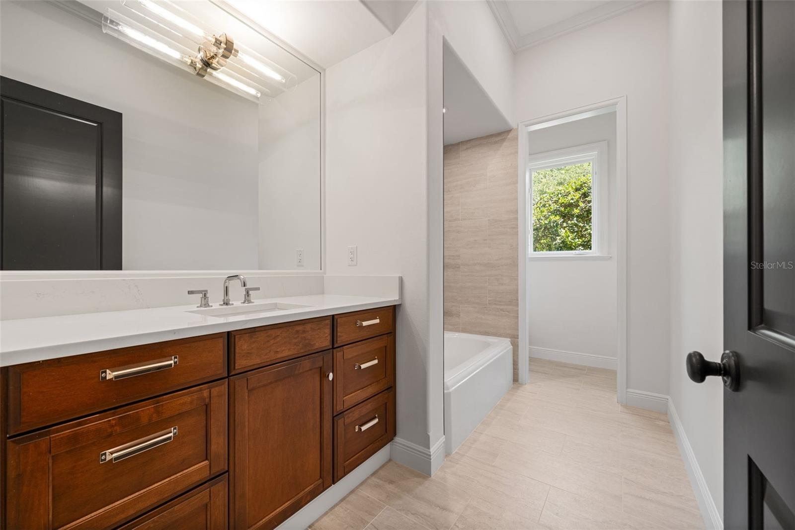 CHEROKEE PARK - Residential