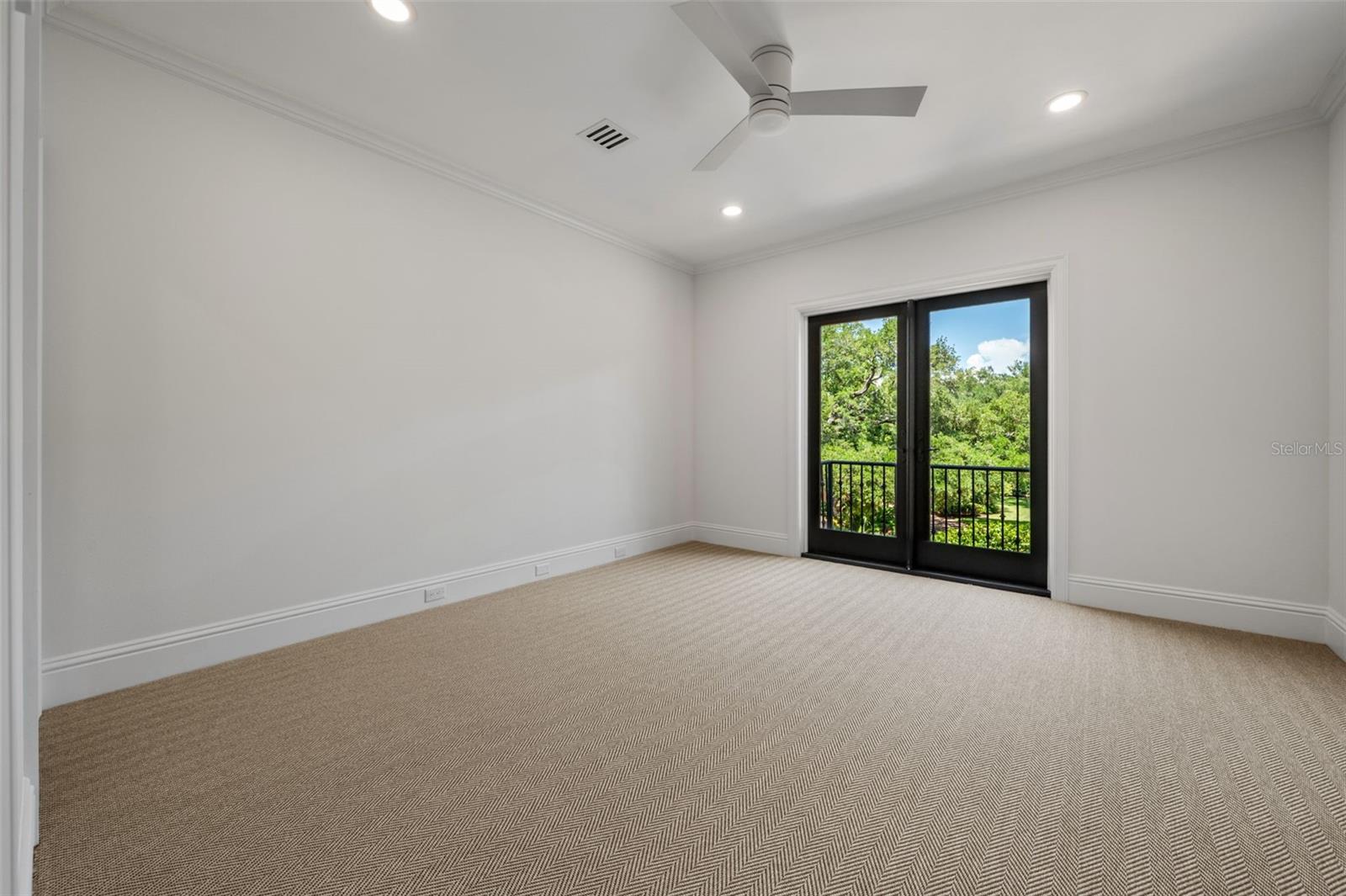 CHEROKEE PARK - Residential