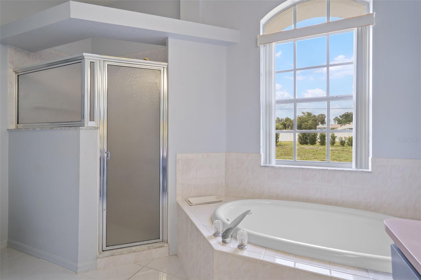 ROYAL HIGHLANDS - Residential