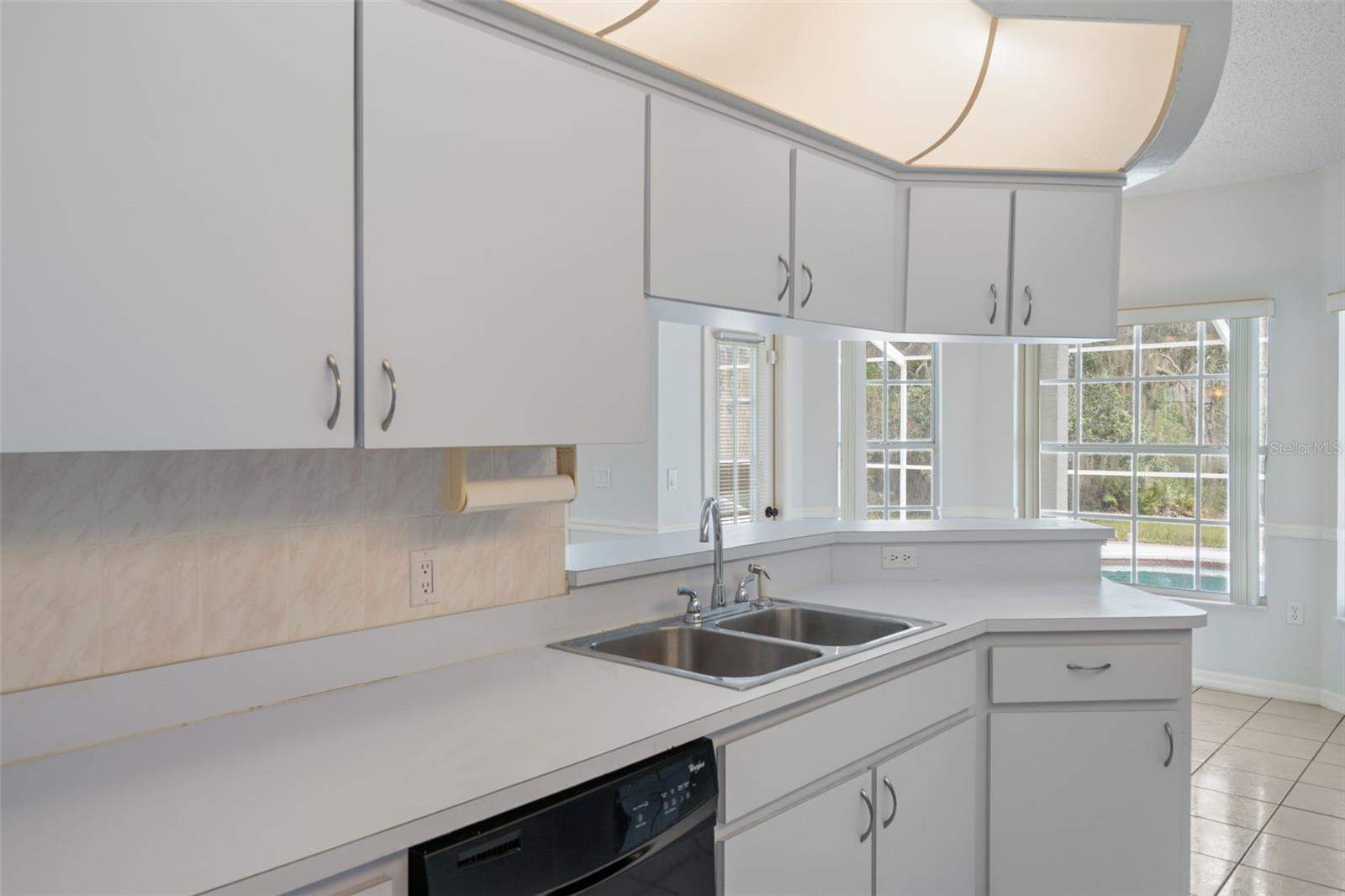 ROYAL HIGHLANDS - Residential
