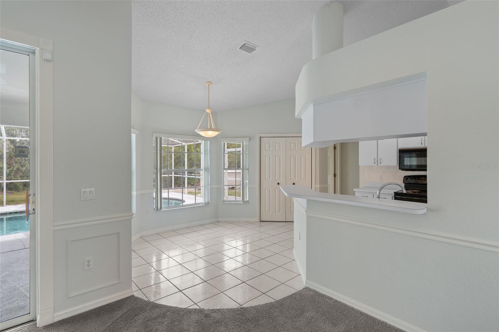 ROYAL HIGHLANDS - Residential