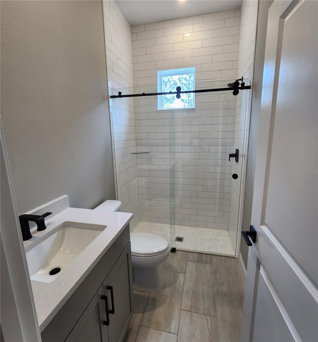 DES PINAR ACRES - Residential