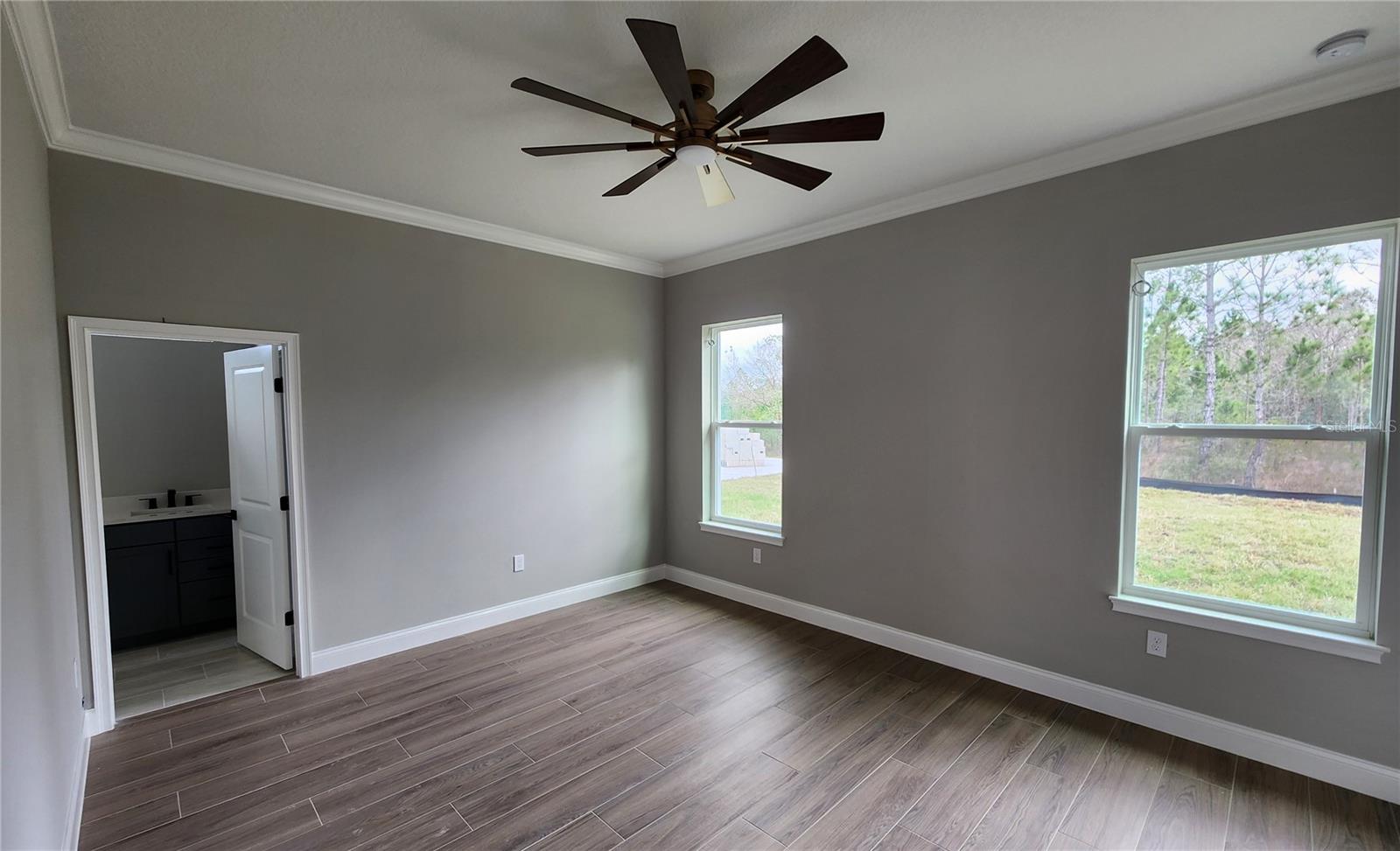 DES PINAR ACRES - Residential