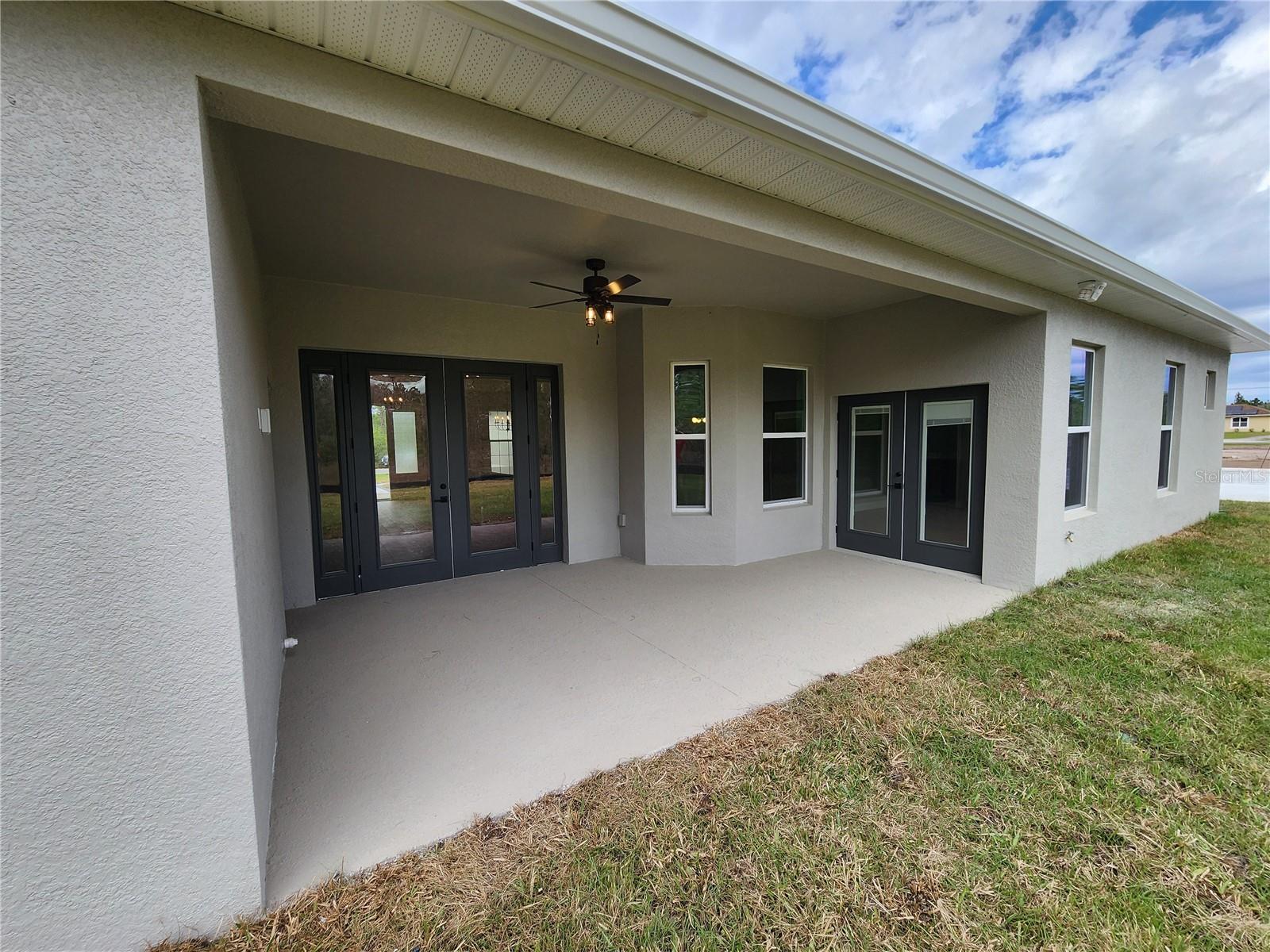 DES PINAR ACRES - Residential