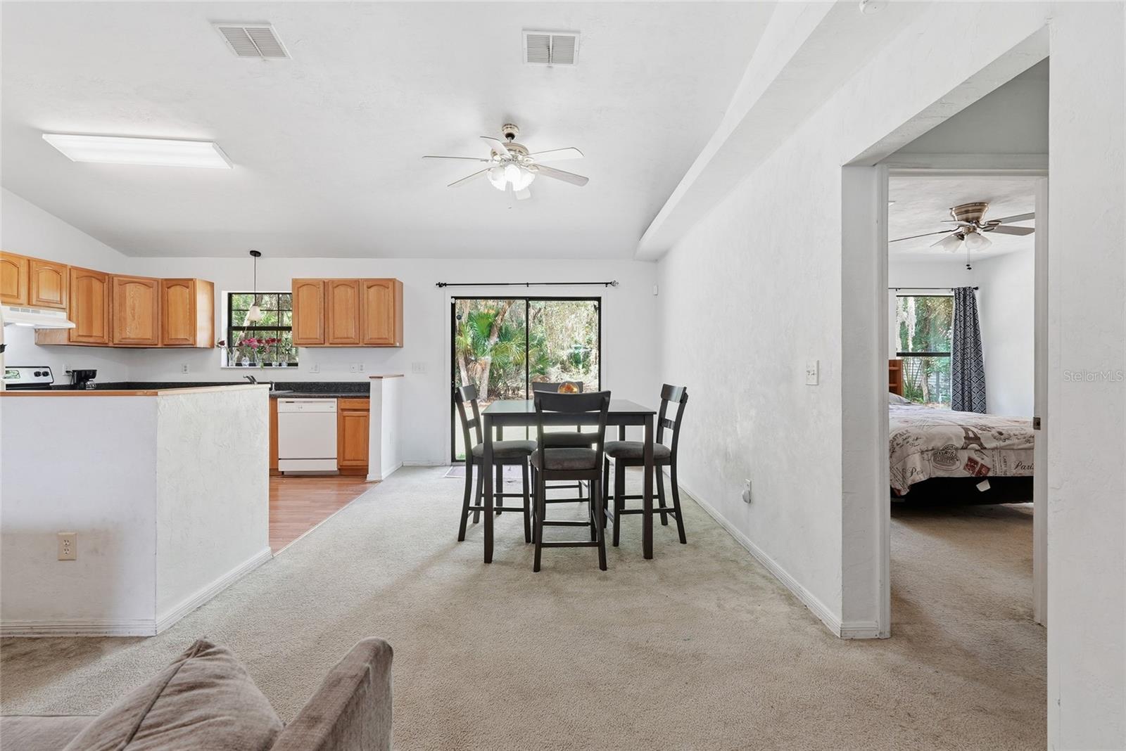 FOUR LAKES COMMUNITY - Residential