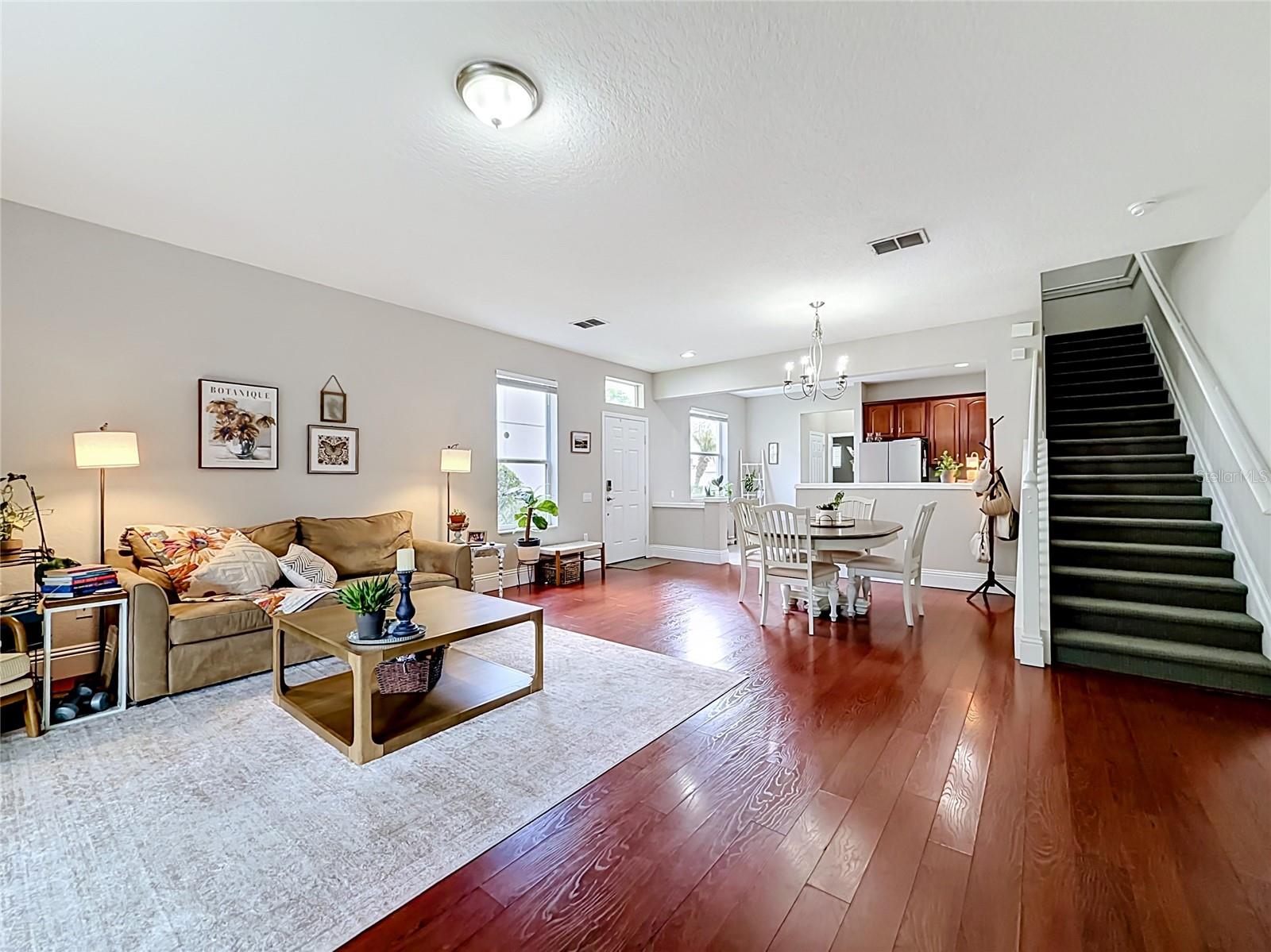 SPRING ISLE - Residential