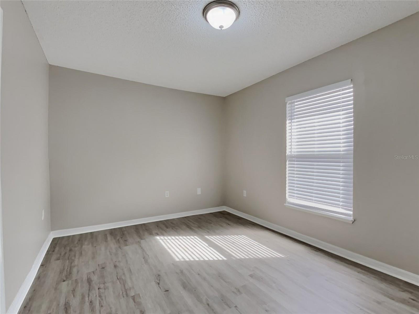 DELTONA LAKES UNIT 42 - Residential Lease