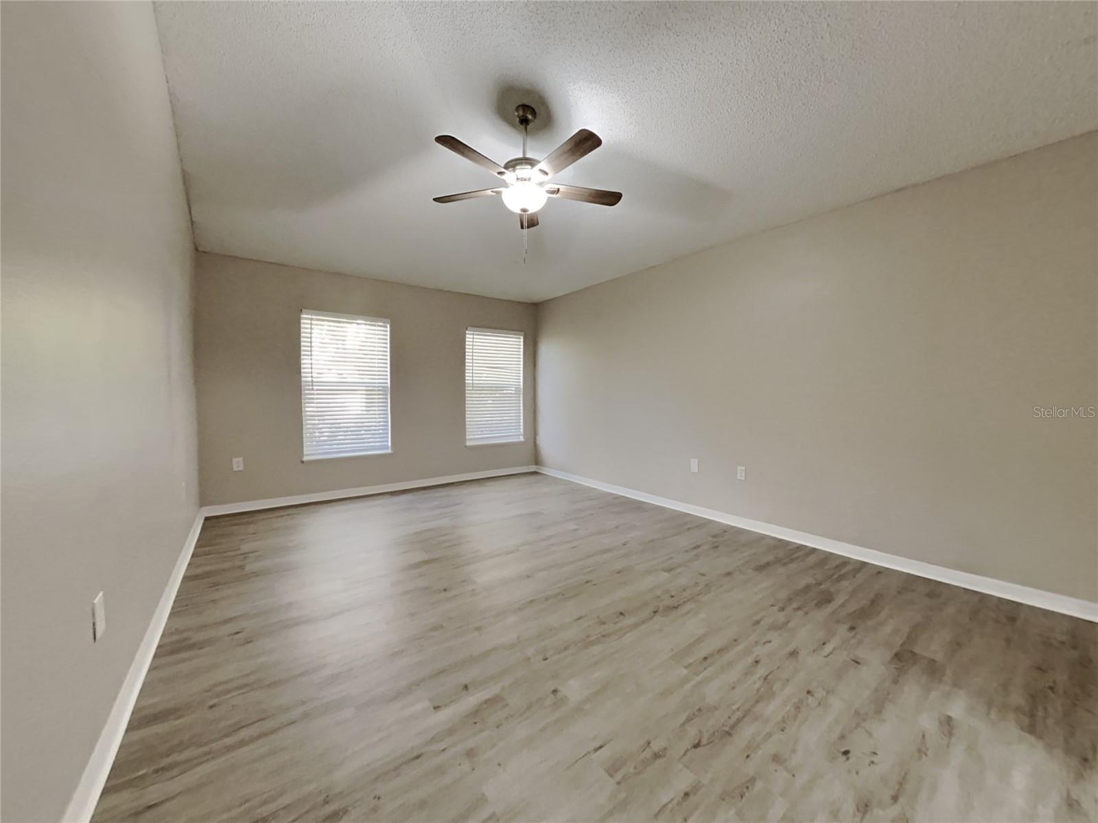 DELTONA LAKES UNIT 42 - Residential Lease