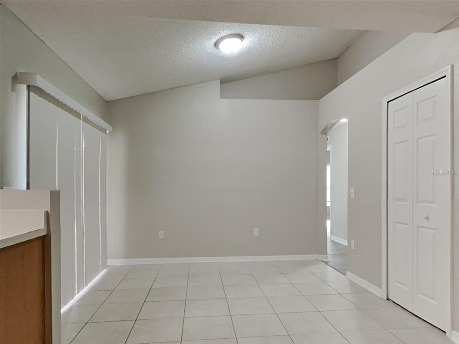DELTONA LAKES UNIT 42 - Residential Lease