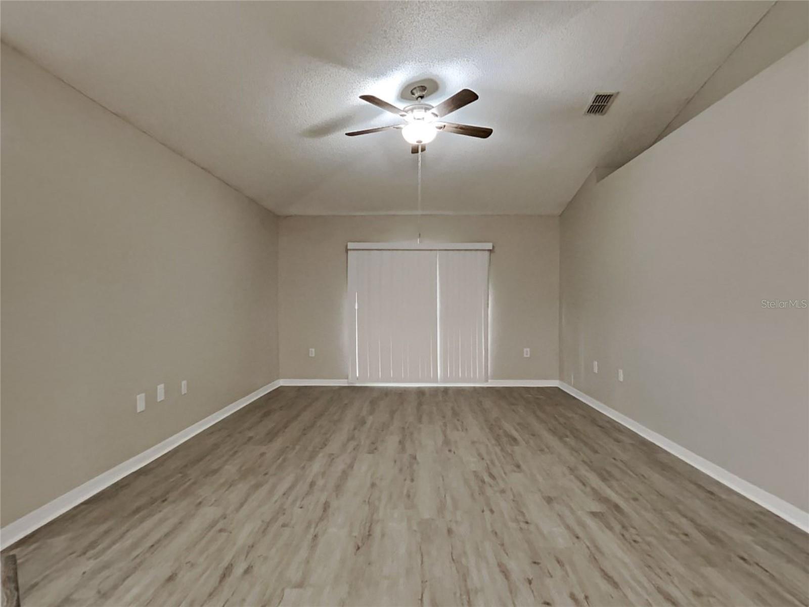 DELTONA LAKES UNIT 42 - Residential Lease