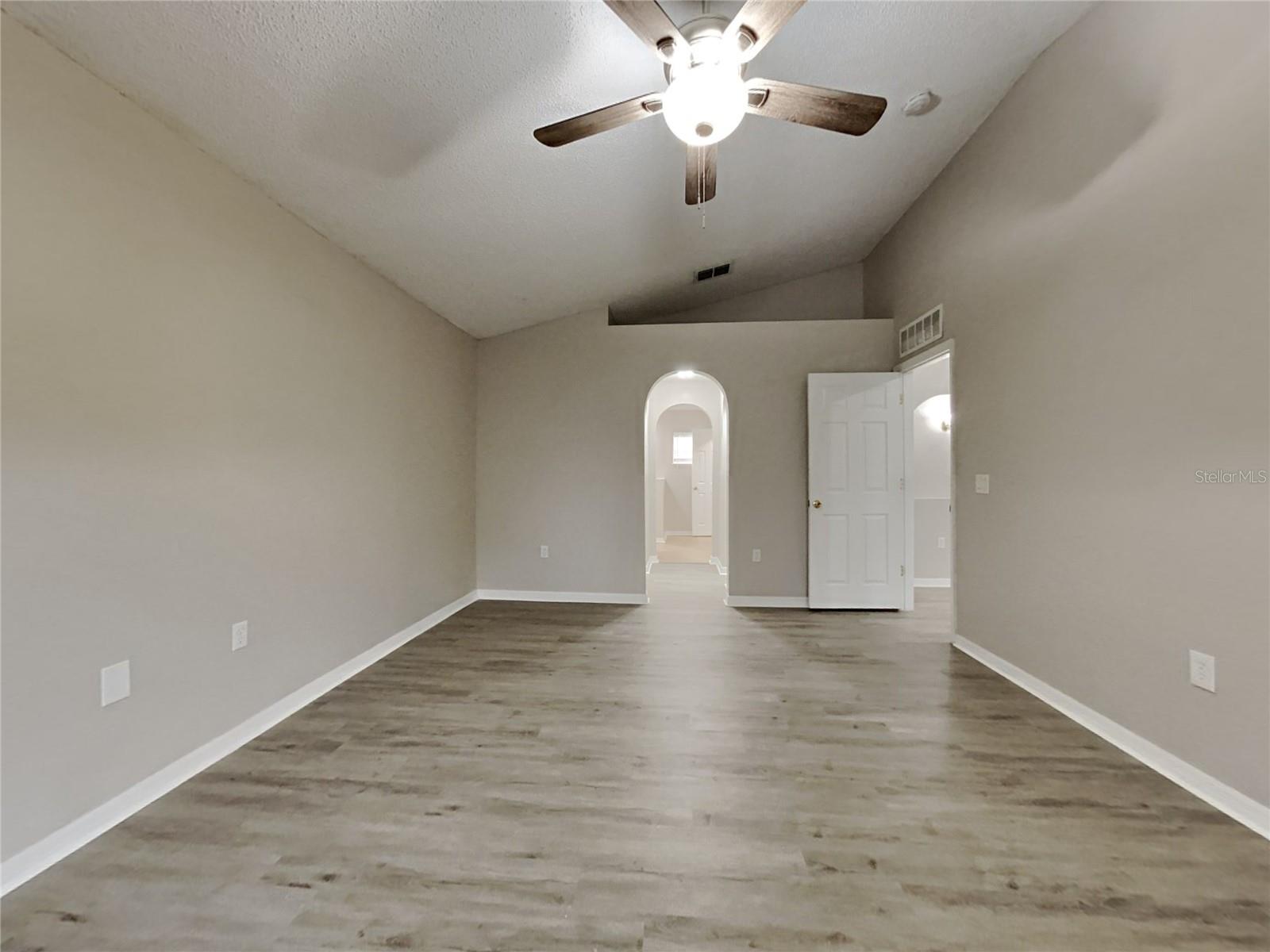 DELTONA LAKES UNIT 42 - Residential Lease