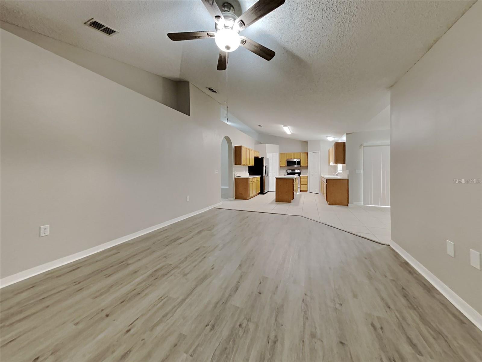 DELTONA LAKES UNIT 42 - Residential Lease