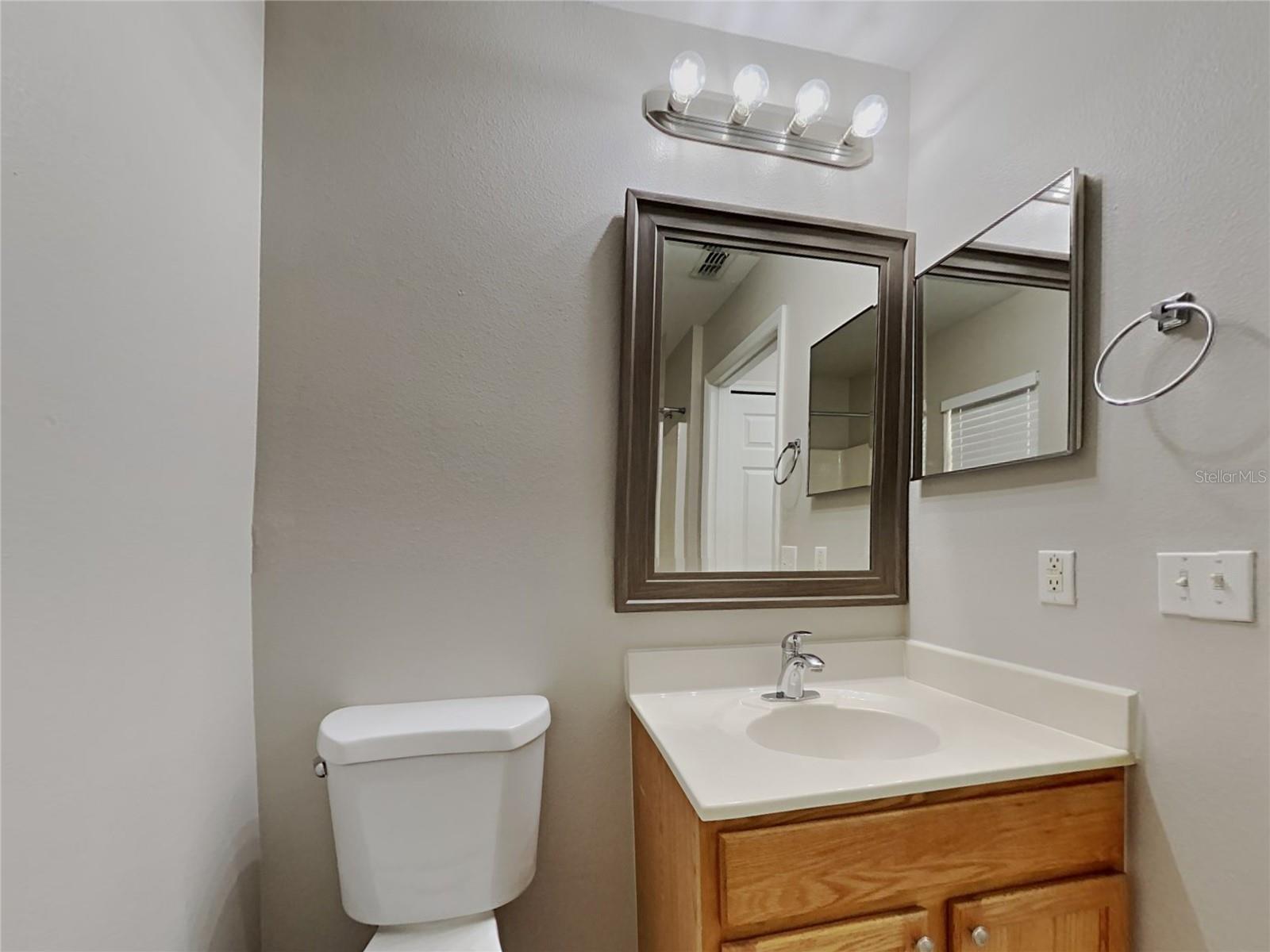 DELTONA LAKES UNIT 42 - Residential Lease
