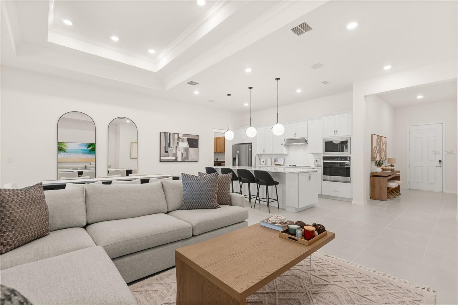 ESTATES/LAKEVIEW PRESERVE - Residential