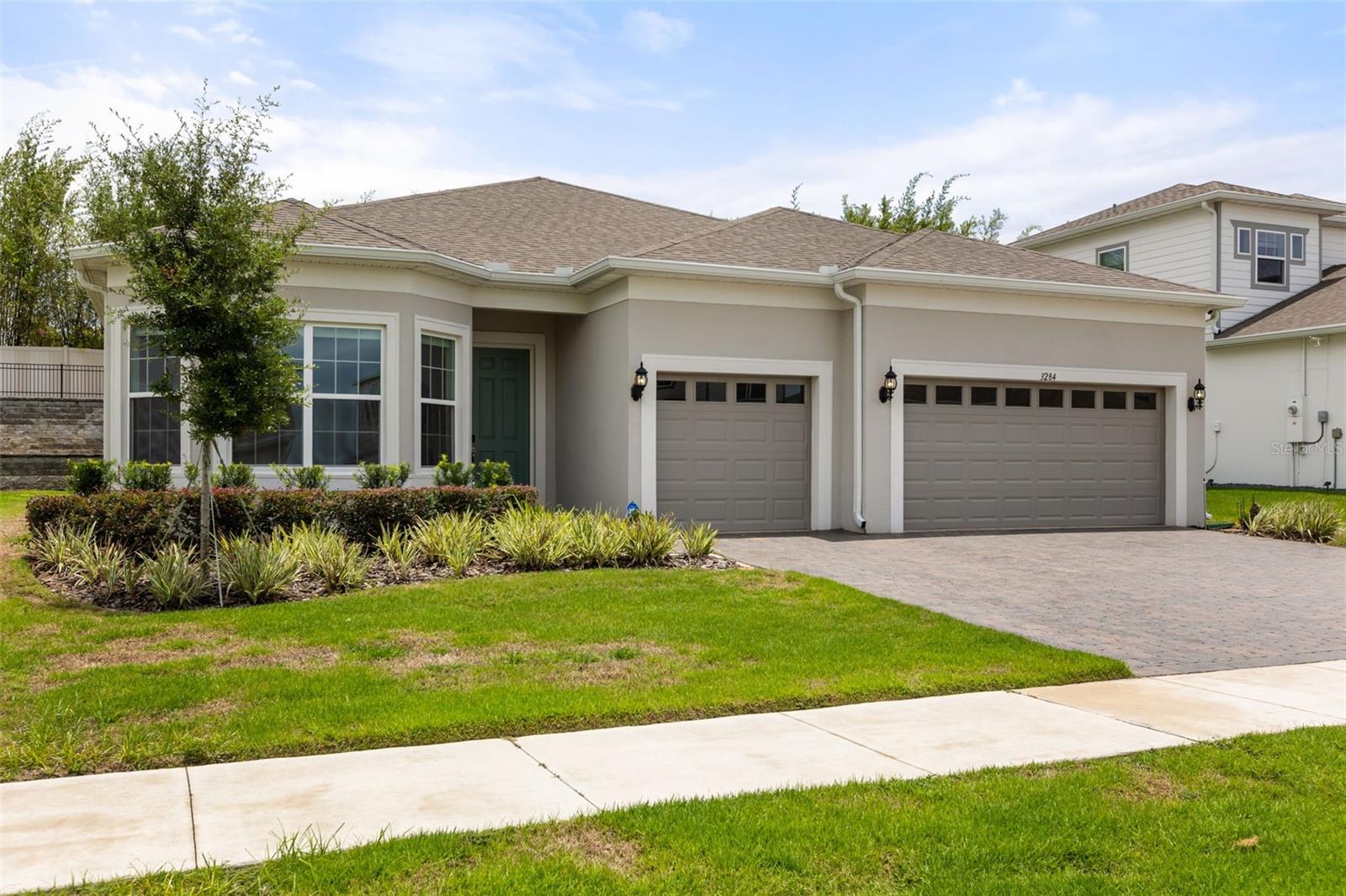ESTATES/LAKEVIEW PRESERVE - Residential