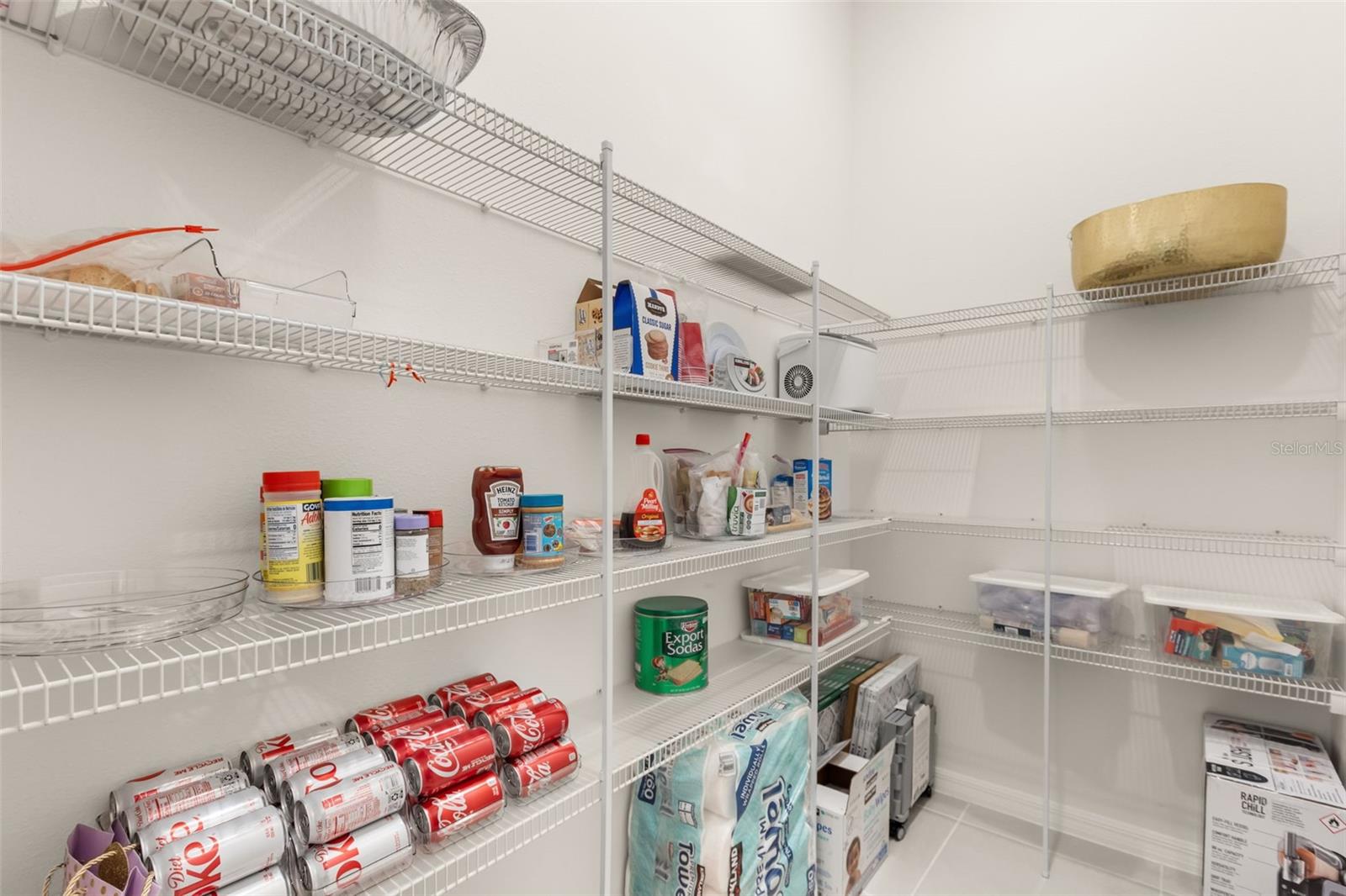 ESTATES/LAKEVIEW PRESERVE - Residential