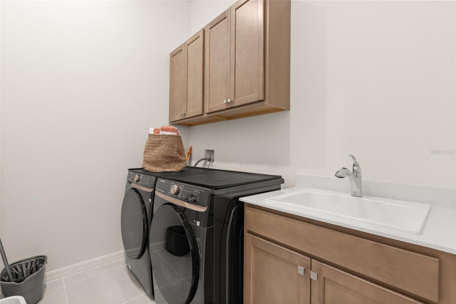 ESTATES/LAKEVIEW PRESERVE - Residential