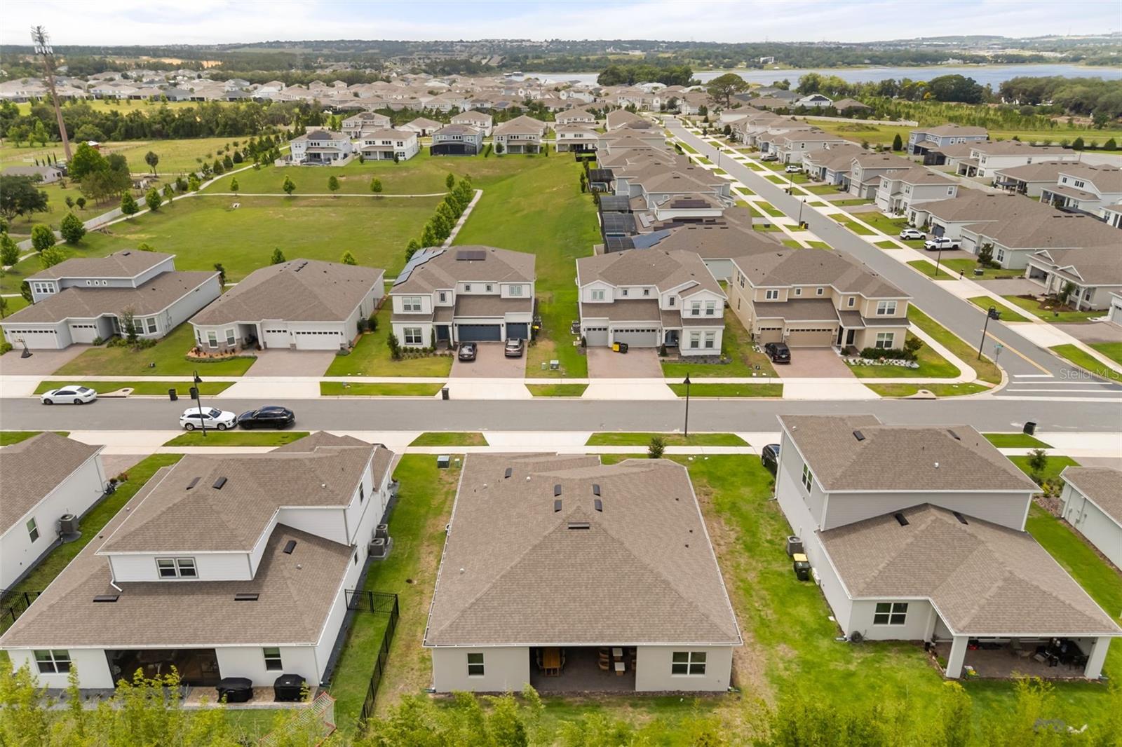 ESTATES/LAKEVIEW PRESERVE - Residential