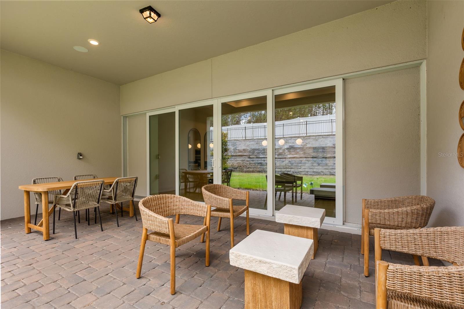 ESTATES/LAKEVIEW PRESERVE - Residential