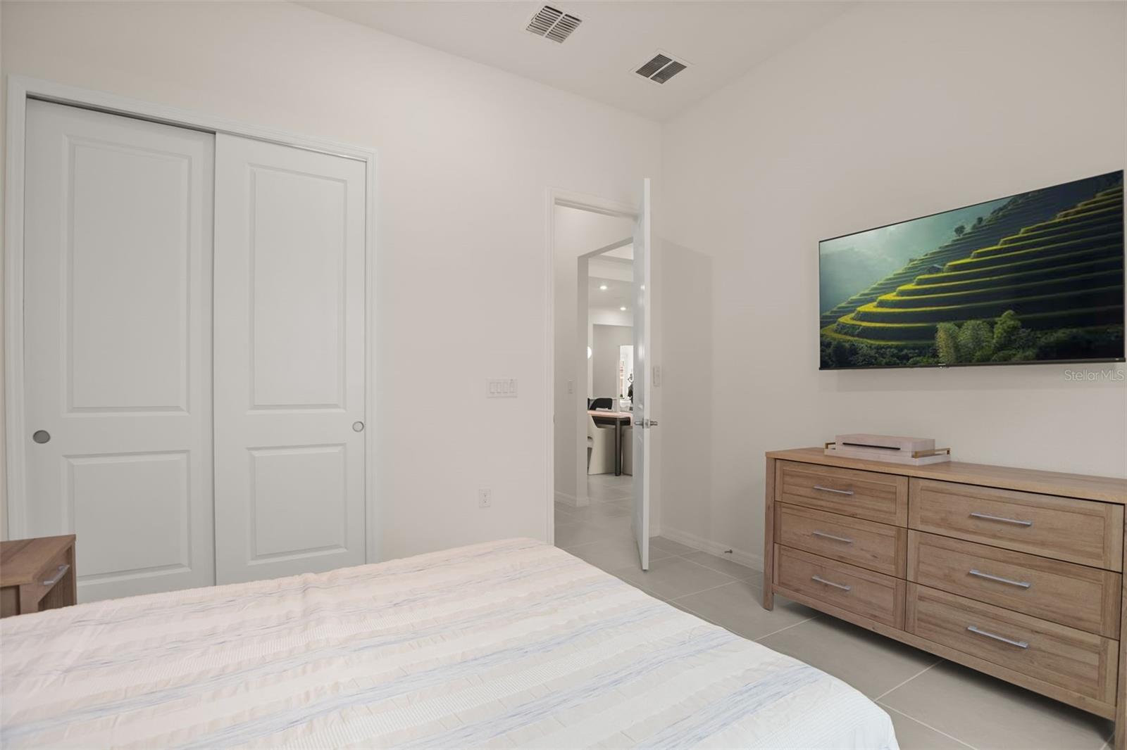 ESTATES/LAKEVIEW PRESERVE - Residential