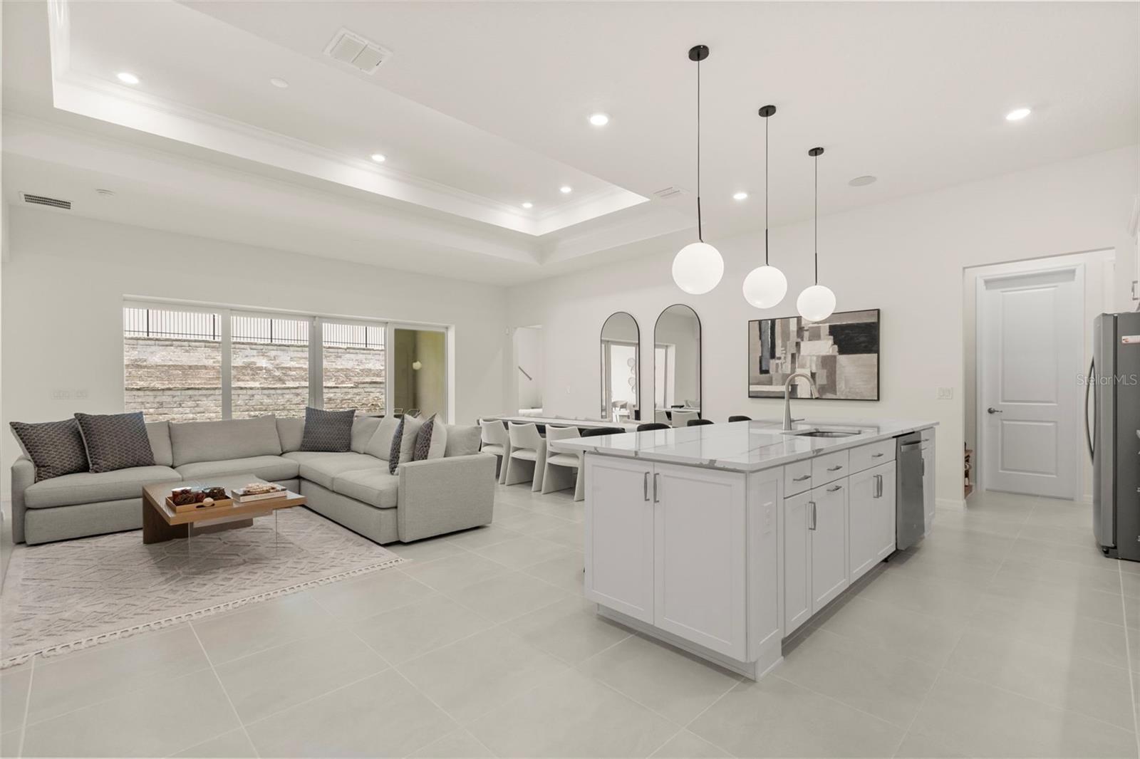 ESTATES/LAKEVIEW PRESERVE - Residential