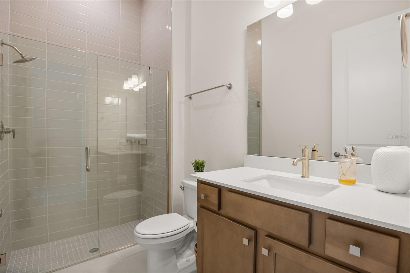 ESTATES/LAKEVIEW PRESERVE - Residential