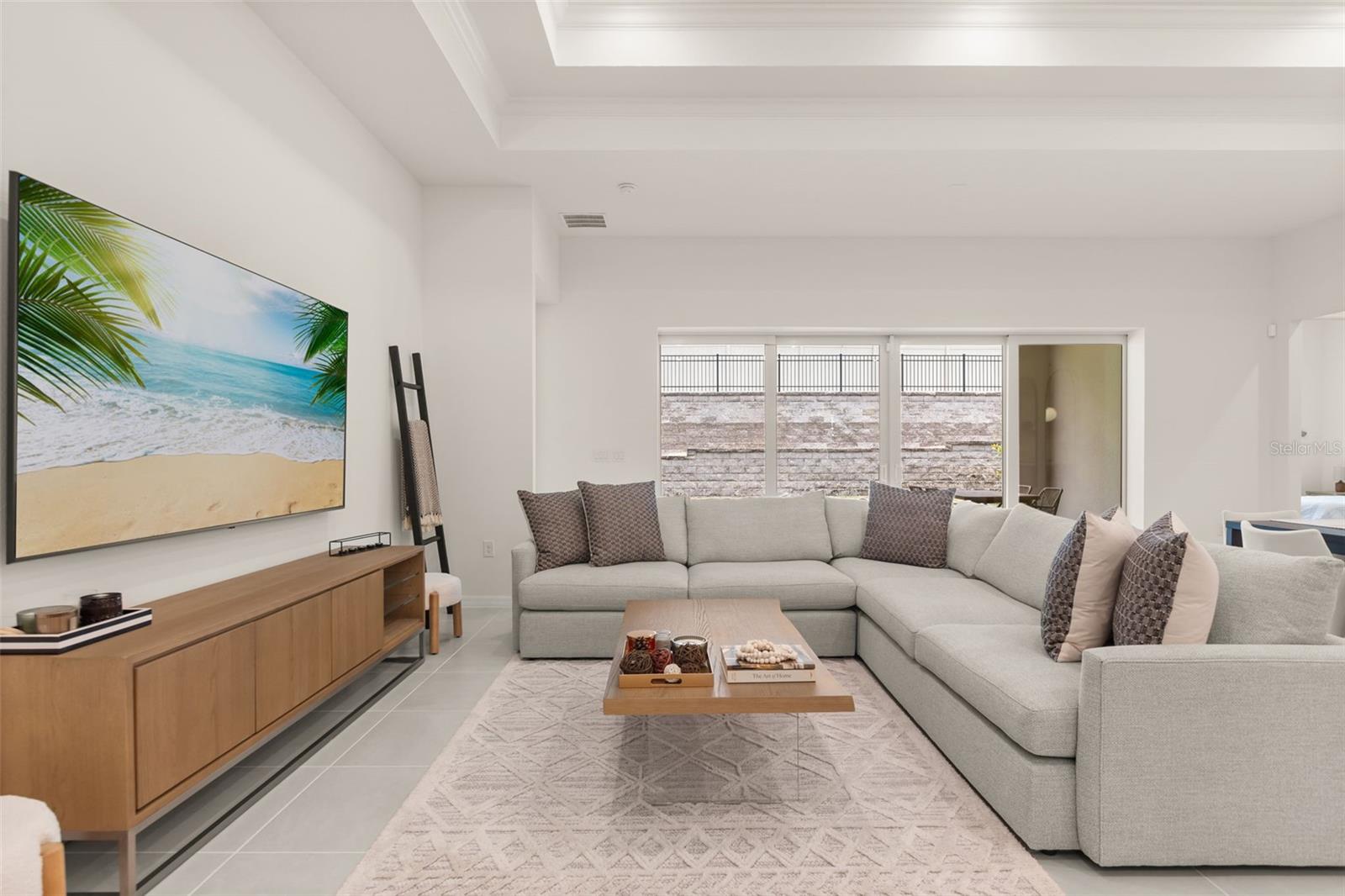 ESTATES/LAKEVIEW PRESERVE - Residential