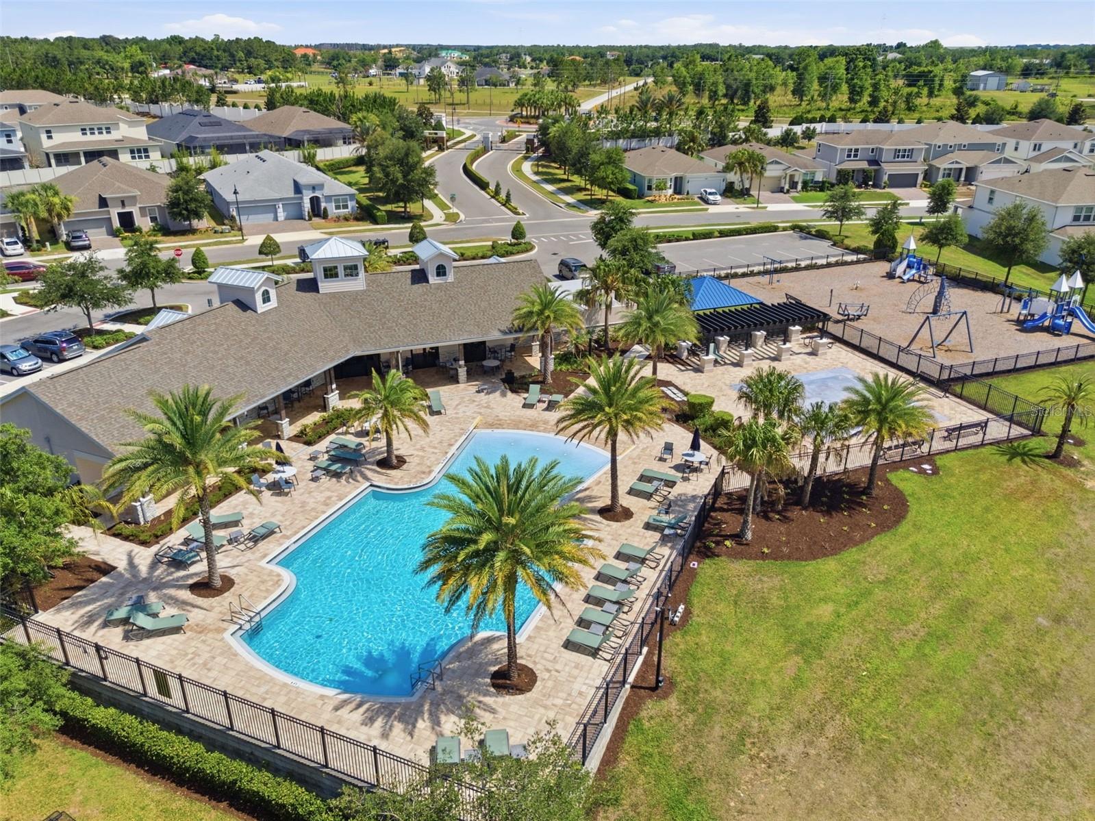 ESTATES/LAKEVIEW PRESERVE - Residential