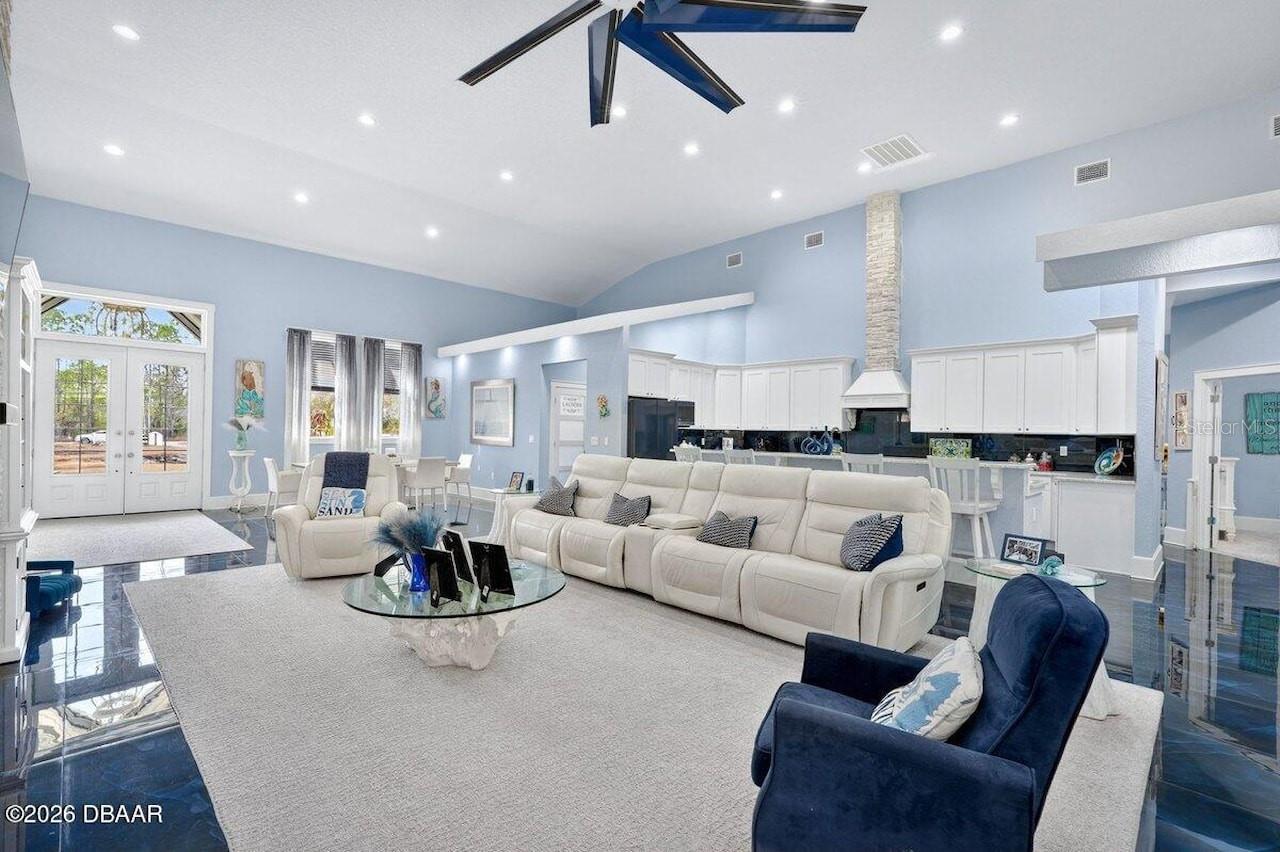 PLANTATION PINES UNFEE SUB 246 - Residential