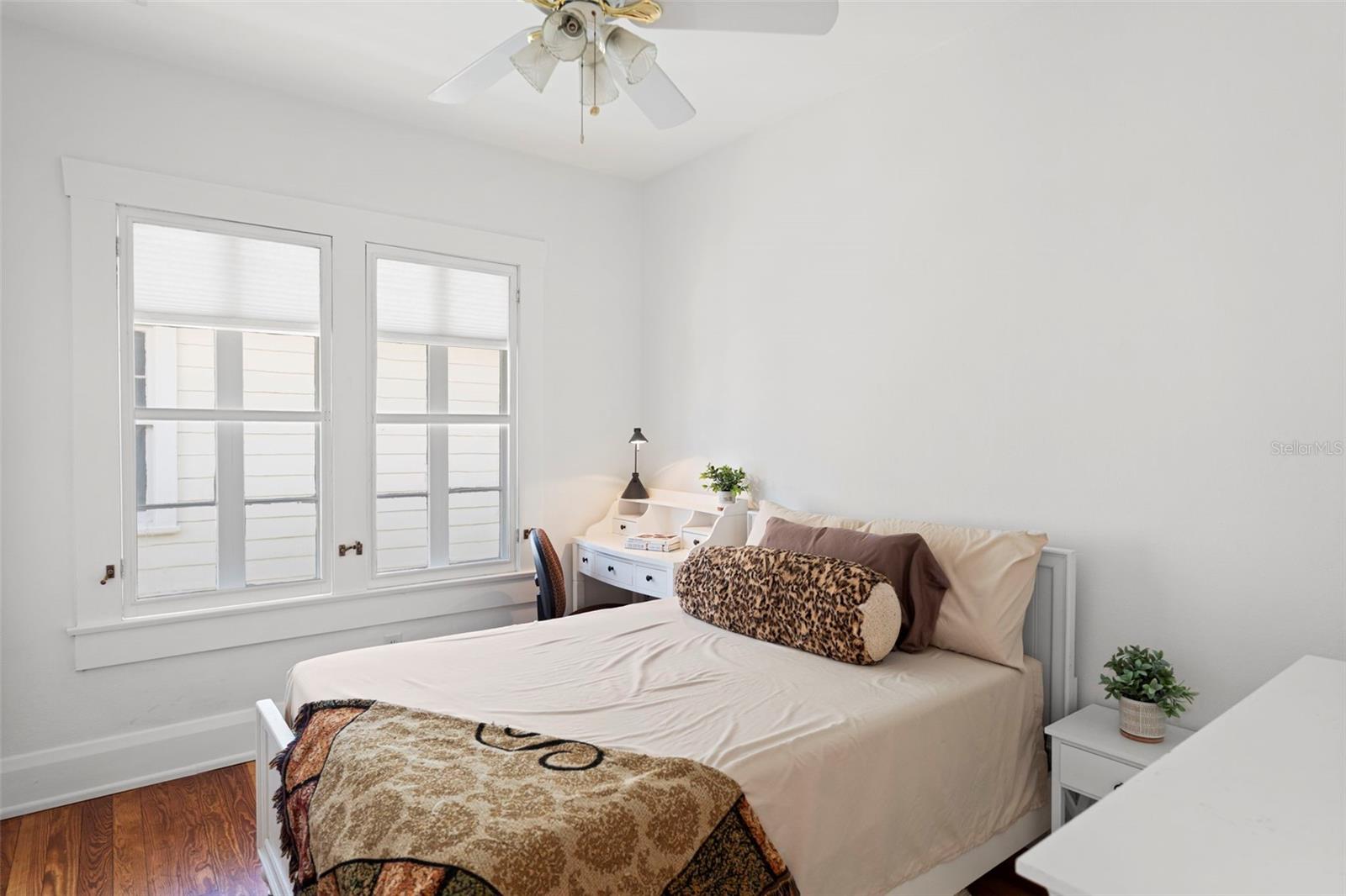 MORRISON GROVE - Residential
