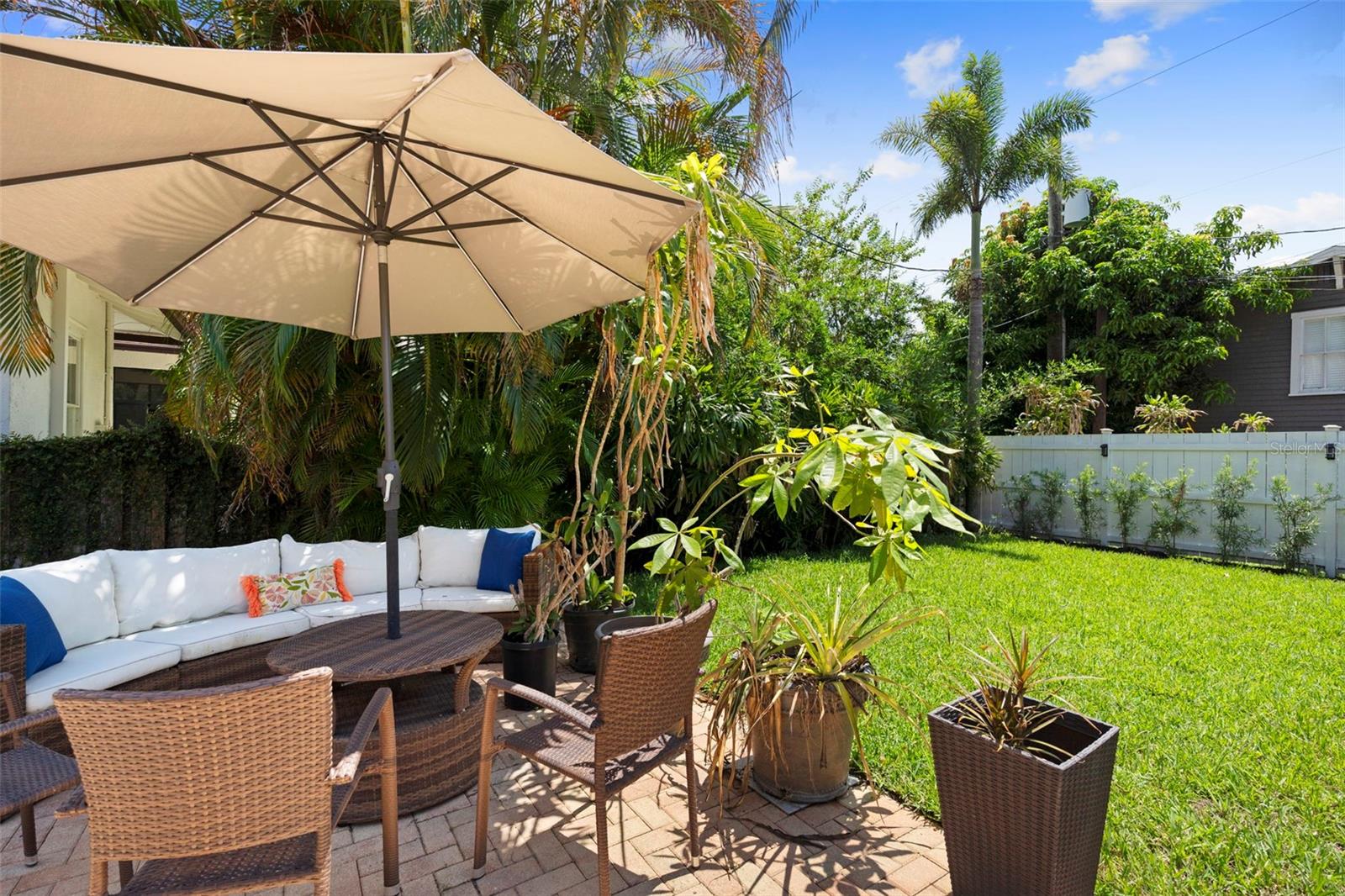 MORRISON GROVE - Residential
