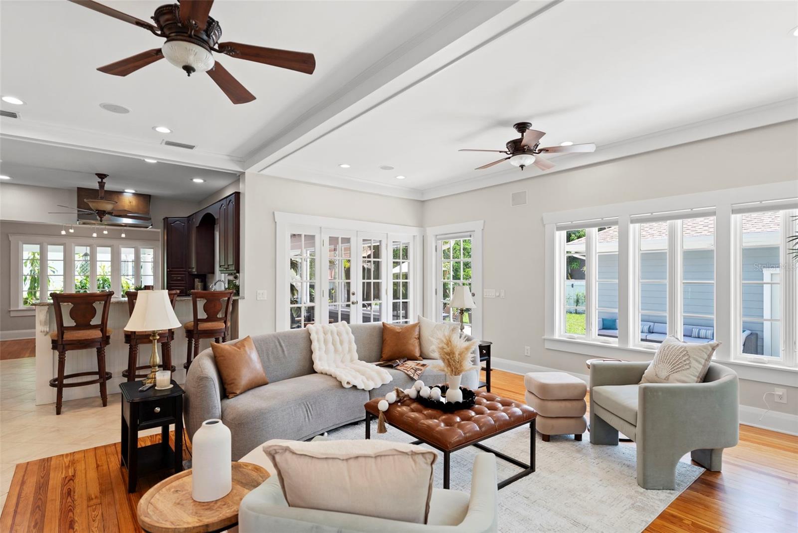 MORRISON GROVE - Residential