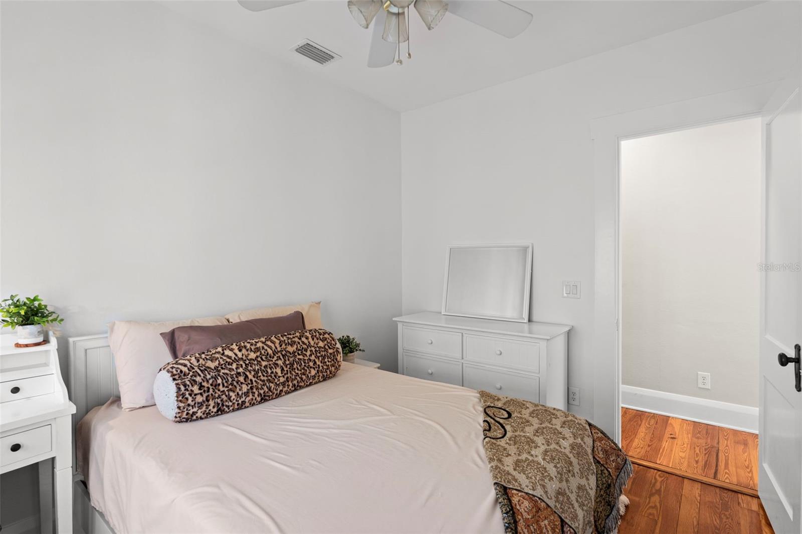 MORRISON GROVE - Residential