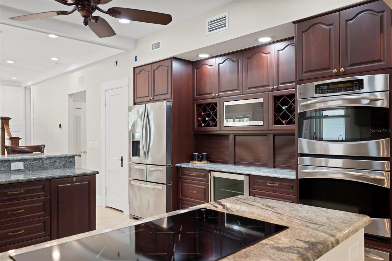 MORRISON GROVE - Residential